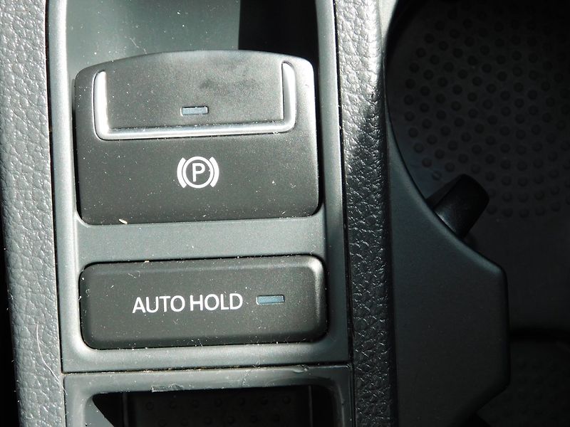 Seat Alhambra (2014) 2.0 TDi 4x4 7.MÍST - fotka 18 z 48