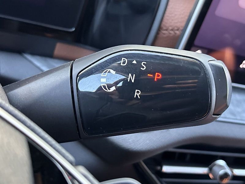 Škoda Kodiaq (2024) 2.0 TDI 4x4 DSG Exclusive Sele - fotka 16 z 36