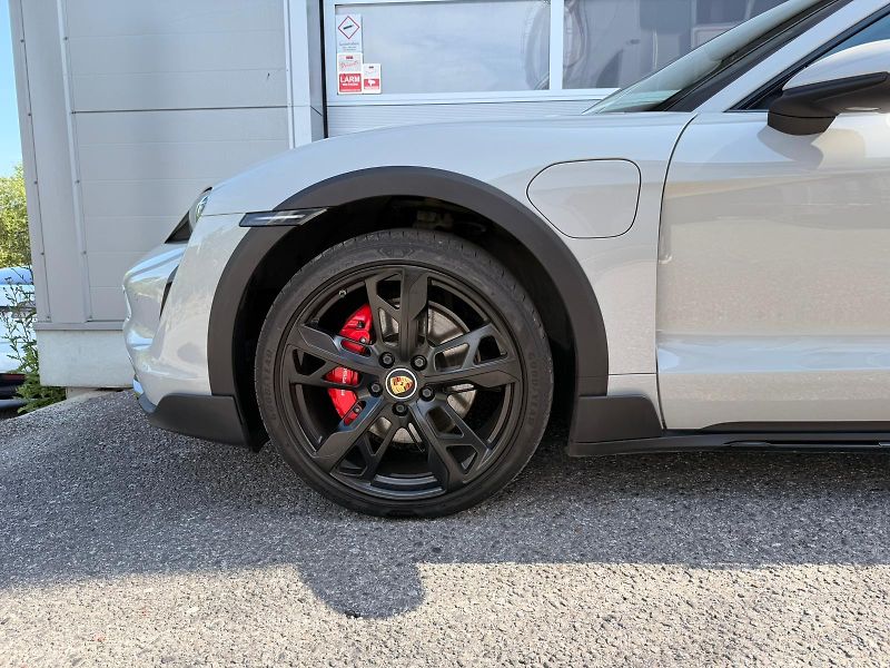 Porsche Taycan (2021) 4S Cross Turismo 21”, BOSE - fotka 13 z 14