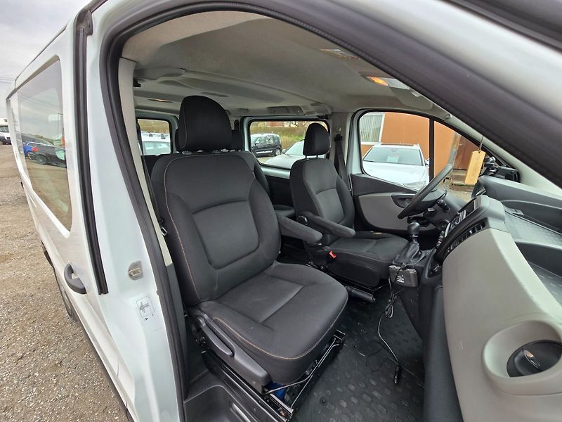 Renault Trafic (2017) 1.6 DCi 92 KW 8 - fotka 20 z 22