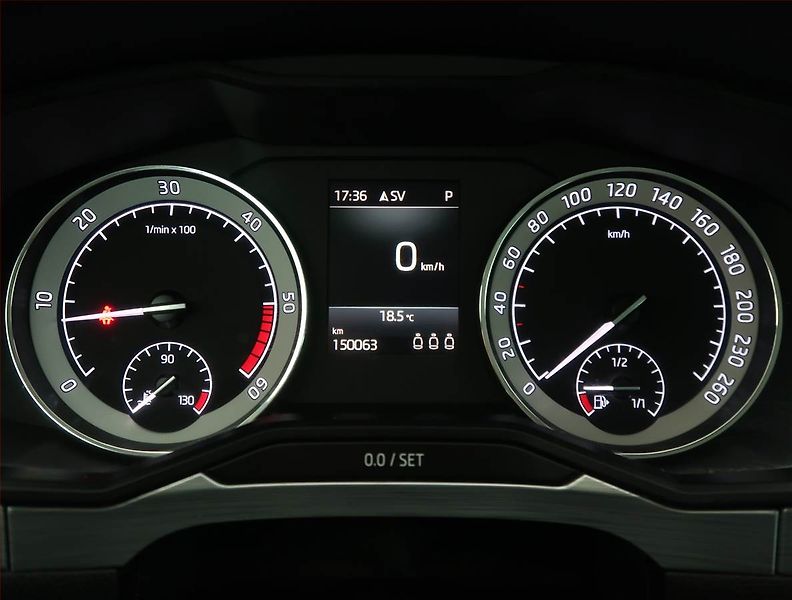 Škoda Superb (2020) 1.6 TDI, Automat, Navi - fotka 11 z 19