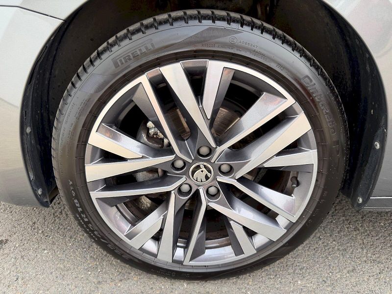 Škoda Octavia (2024) 1.5 TSI 110kW DSG Top Selectio - fotka 35 z 35