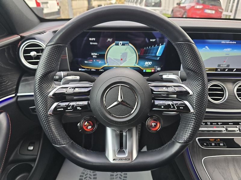 Mercedes-Benz Třídy E E53 AMG 4MATIC+ 360°CAM PANOR. - fotka 21 z 65