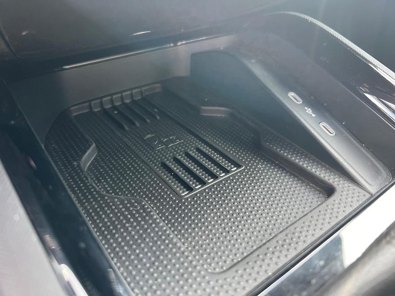 Škoda Kamiq Monte Carlo 1.5 TSI 110kw DSG - fotka 18 z 24