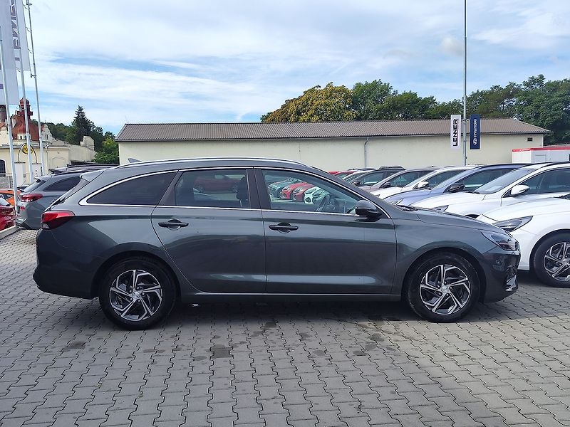 Hyundai i30 1.0 T-GDI/88kW Smart Navi DCT - fotka 4 z 33