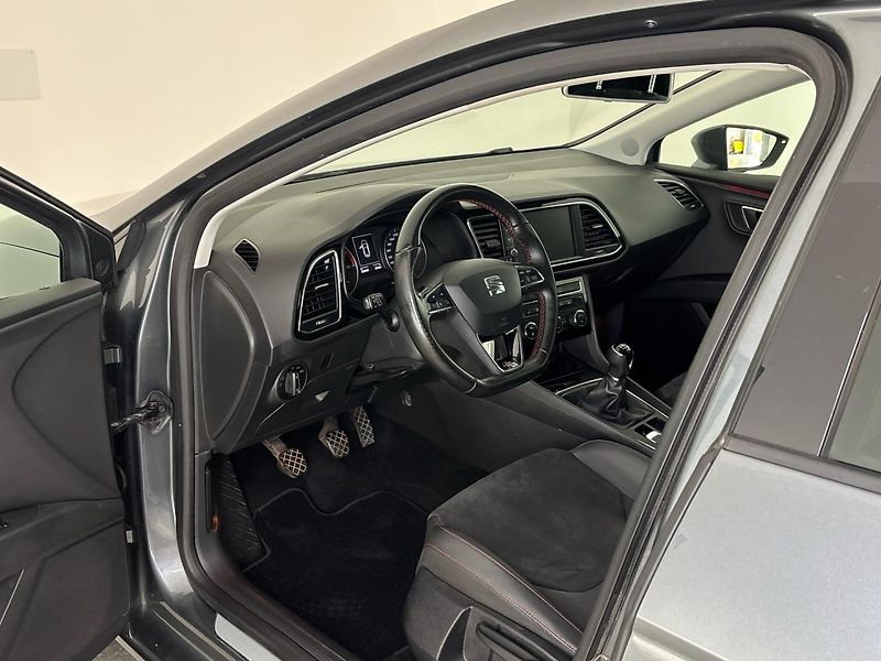 Seat Leon FR - fotka 6 z 27