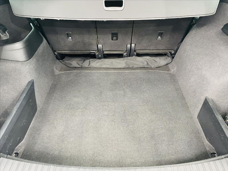 Škoda Kodiaq 2,0 TDI DSG 110kW Virtual - fotka 23 z 27