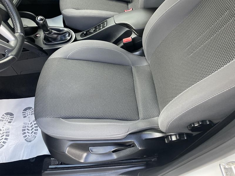 Seat Altea 1.6TDi 105PS XXL ECOMOTIVE TOP - fotka 101 z 189