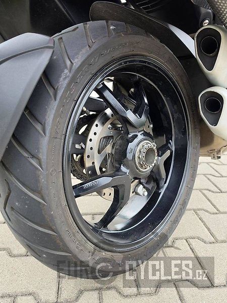 Ducati Multistrada 1200 S (2017) - fotka 6 z 19