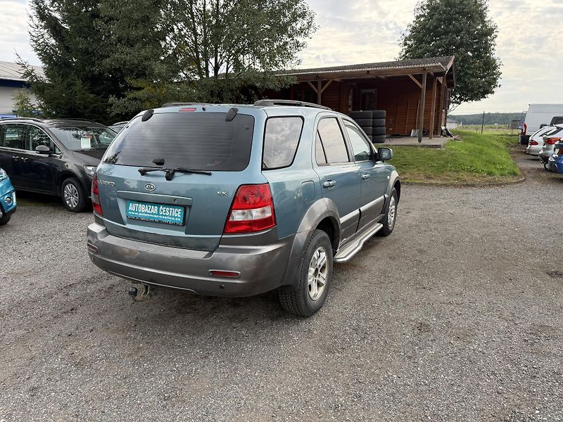 Kia Sorento 2.5 CRDi MAN 4x4 - fotka 6 z 23