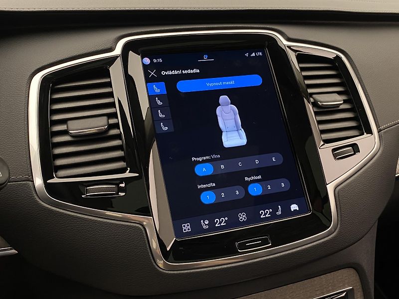Volvo XC90 T8 AWD PLUG-IN ULTIMATE BRIGHT - fotka 68 z 72