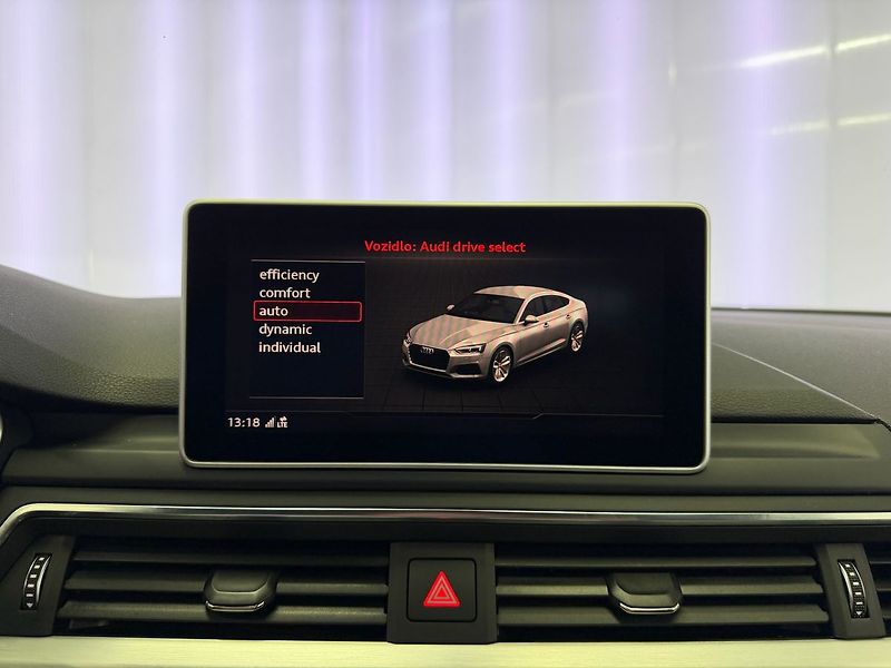 Audi A5 3.0TDI QUATTRO S-LINE SPORTBAC - fotka 20 z 29