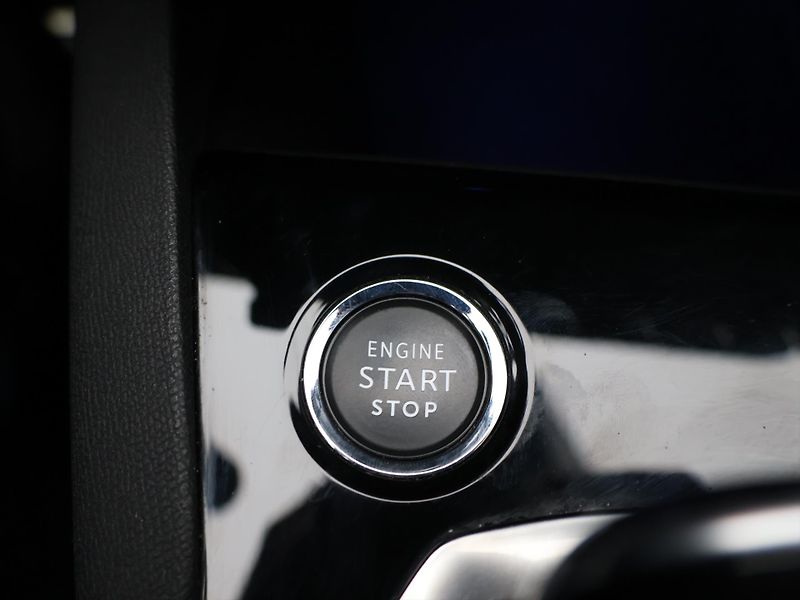 Peugeot 5008 2.0 HDI 130kW GT-line CZ DPH - fotka 26 z 35