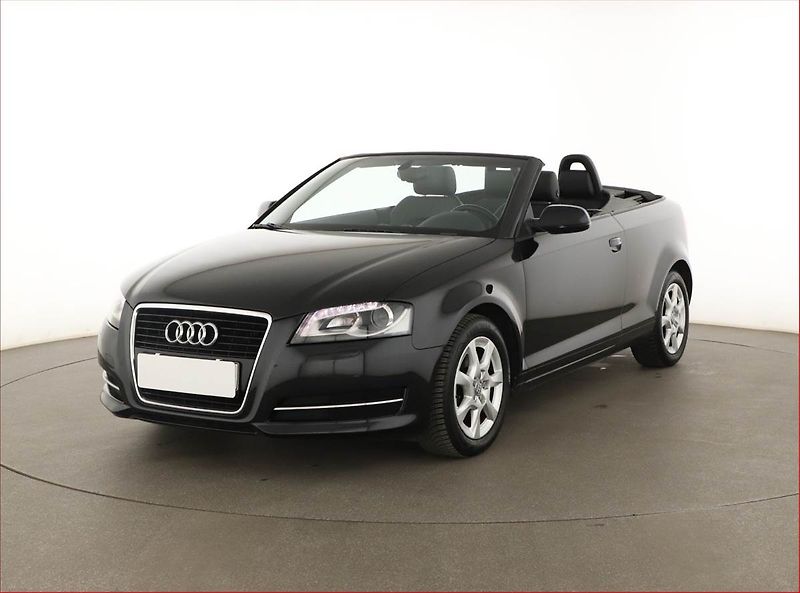 Audi A3 (2011) 1.8 TFSI, Tempomat - fotka 2 z 15