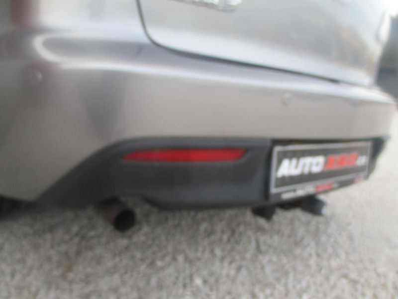 Mazda 3 1.6i KLIMA TAŽNÉ +SADA KOL - fotka 32 z 32