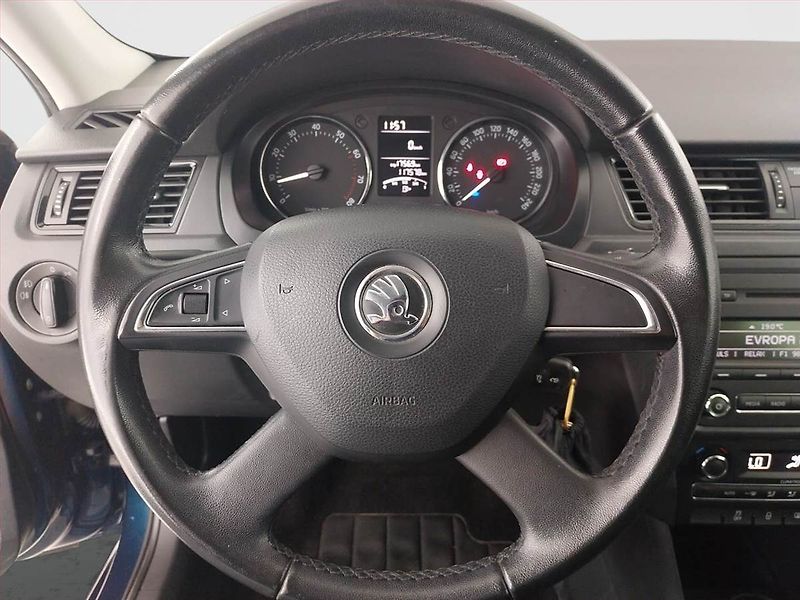 Škoda Rapid (2013) Ambition 1.2 TSI - fotka 16 z 17