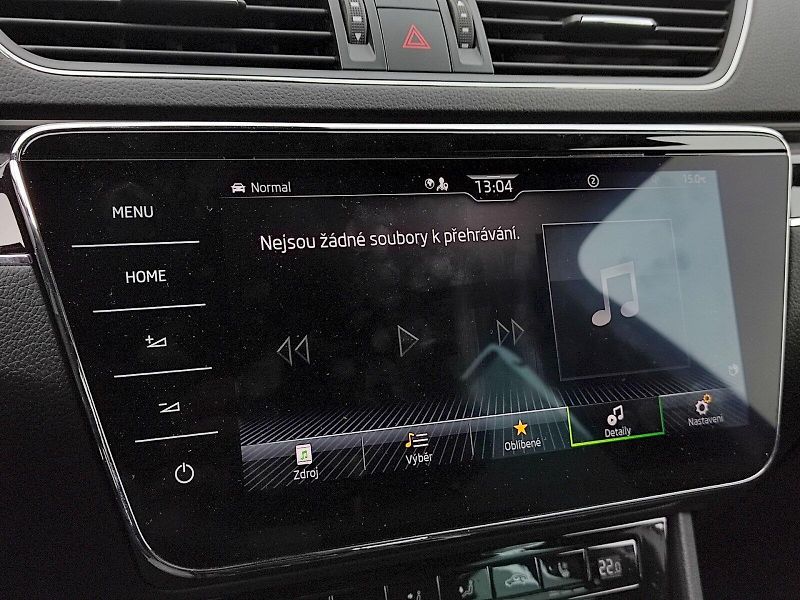 Škoda Superb (2023) Combi L&K 2,0 Tsi 206 Kw 4x4 D - fotka 14 z 43