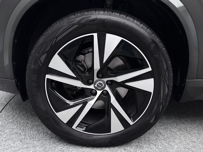 Volvo XC90 B5 AWD PLUS DARK CZ 1.maj - fotka 51 z 51