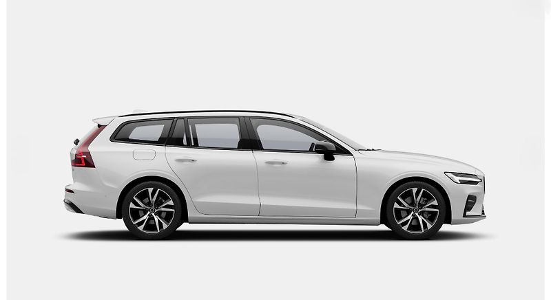Volvo V60 (2026) B4 PLUS DARK AUT - fotka 15 z 16