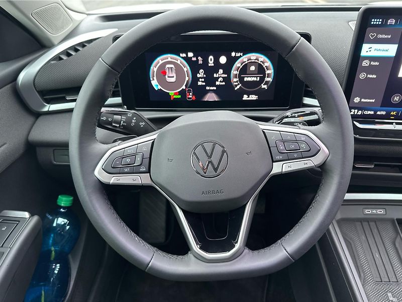 Volkswagen T-Roc (2025) Life 1,5 eTSI 85 kW 7DSG - fotka 18 z 22