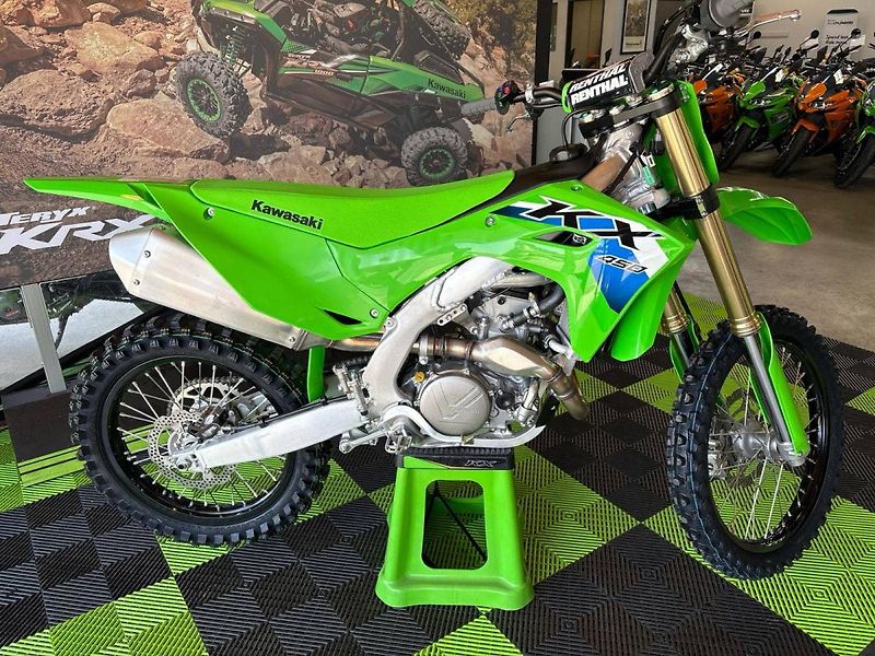 Kawasaki KX 450 F (2026) 2026  NOVINKA - fotka 1 z 1