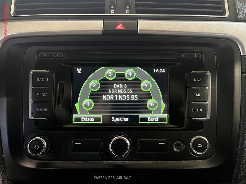 Škoda Superb (2014) 2.0 TDi, Exclusive, DSG - fotka 13 z 16