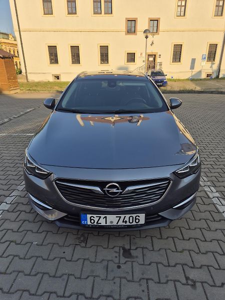 Opel Insignia (2018) SPORTS TOURER 2.0 CDTi 1.Majit - fotka 20 z 37
