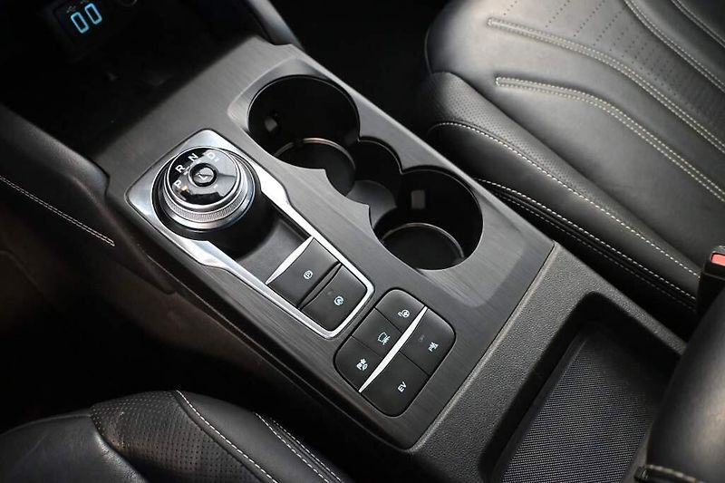 Ford Kuga (2021) 2.5 VIGNALE LED VIRTUAL ACC Ta - fotka 26 z 47