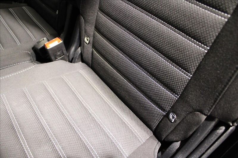 Ford Galaxy 2,0 TDCi 110kW Titanium 7 míst - fotka 33 z 38