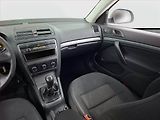 Škoda Octavia (2011) 1.6 TDI, pěkný stav - náhled 8