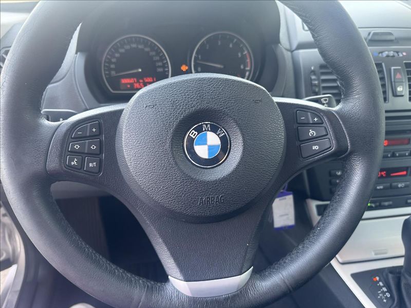 BMW X3 3,0 d Automat - fotka 15 z 19