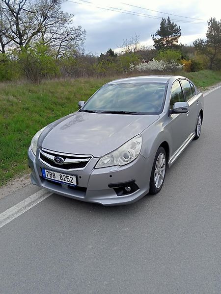 Subaru Legacy (2011) Legacy 2,5i - fotka 1 z 10