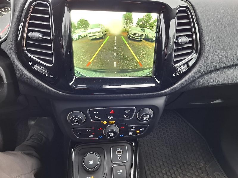 Jeep Compass (2020) 1,4 multiair turbo - fotka 8 z 12