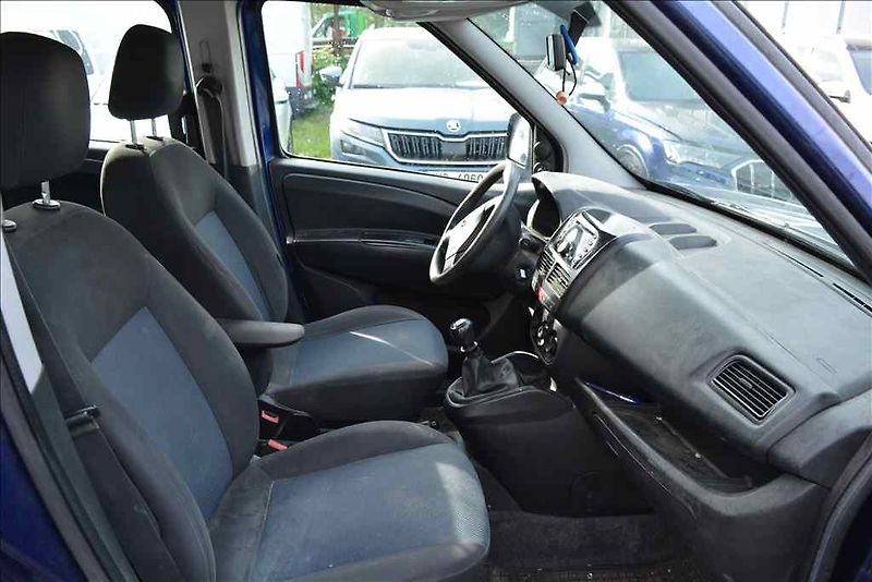 Opel Combo (2013) 1,6 TDI - fotka 32 z 35