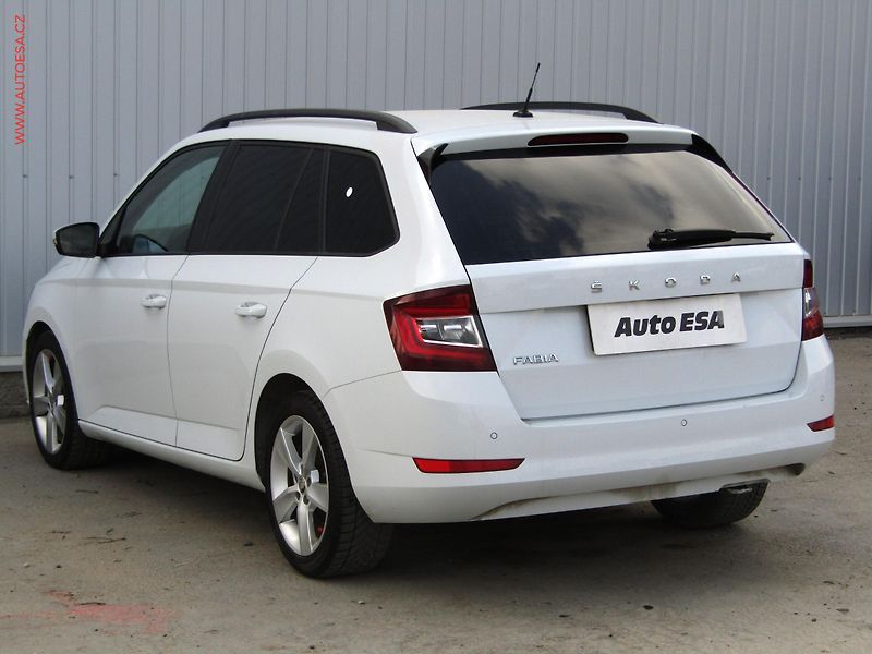 Škoda Fabia (2022) 1.0 TSi, ČR, Ambition, DSG - fotka 6 z 18