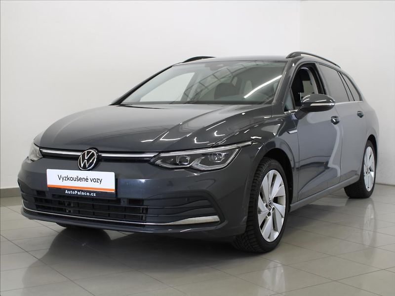 Volkswagen Golf 1,5 TSI 110kW Style Var. 63tkm - fotka 1 z 24