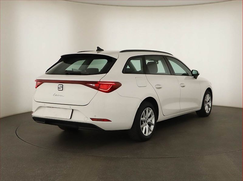 Seat Leon (2022) Style 1.5 TSI, Serv.kniha - fotka 5 z 12