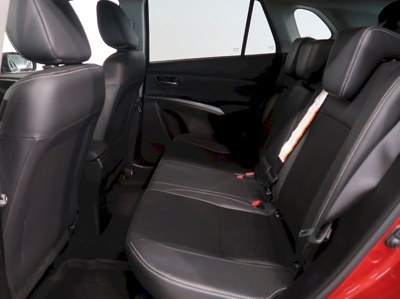 Suzuki SX4 S-Cross (2023) ELEGANCE 1.4 BoosterJet 95KW H - fotka 16 z 37