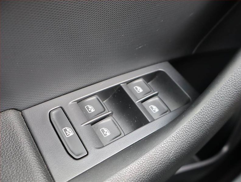 Seat Toledo (2018) FR-Line 1.0 TSI, Serv.kniha - fotka 16 z 16