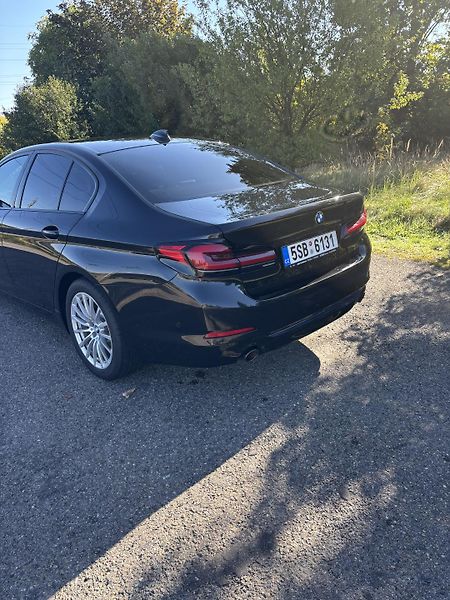 BMW Řada 5 (2019) BMW 520 xd - fotka 4 z 15