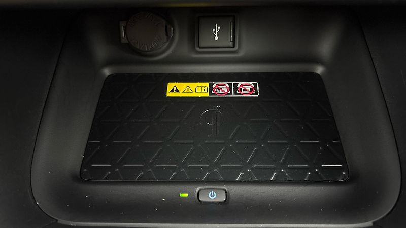 Toyota RAV4 2.5 Hybrid AUT 4WD Adventure - fotka 23 z 30
