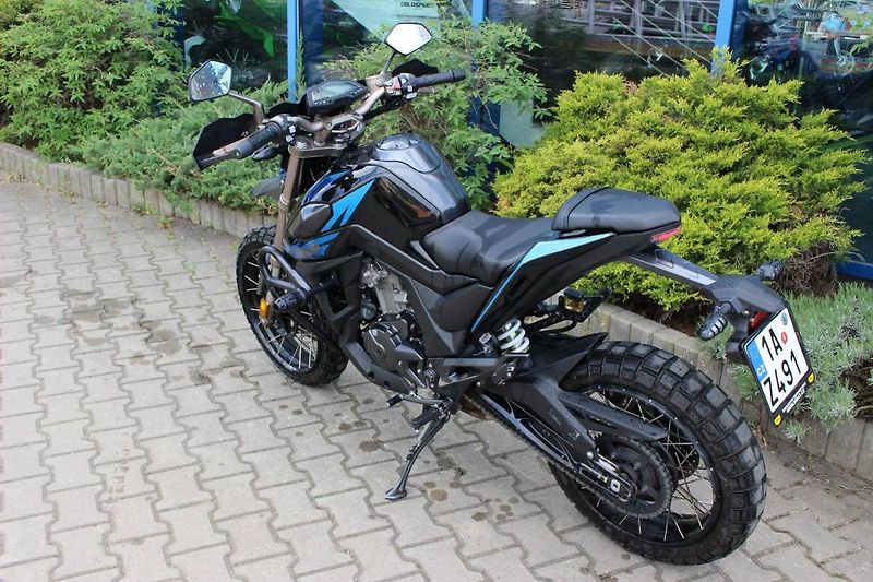 Zontes (2021) Hypertrail 125 2021 - fotka 8 z 8