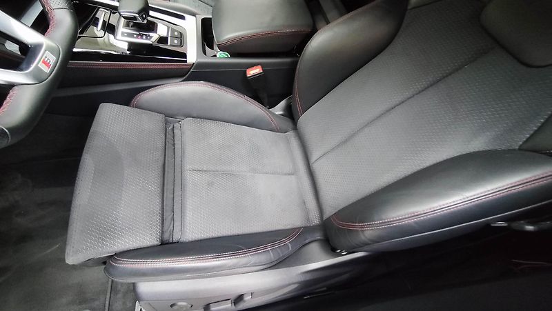 Audi Q5 (2023) Sportback S-line, B&O, Quattro - fotka 30 z 95