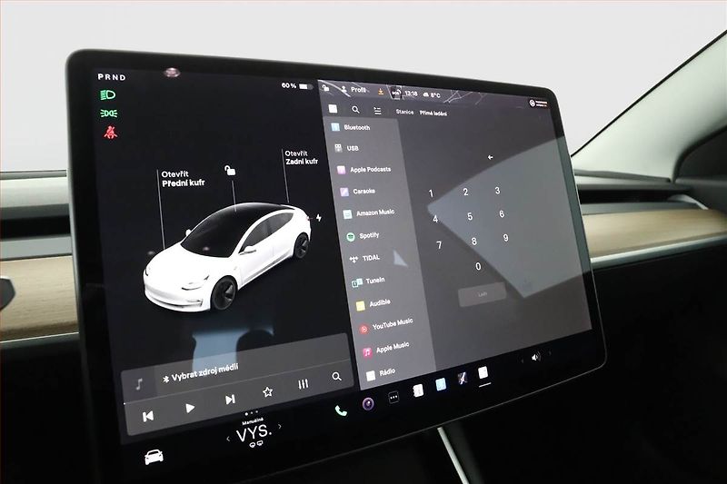 Tesla Model 3 (2020) Std Range Plus 52kWh, SoH 84% - fotka 8 z 21