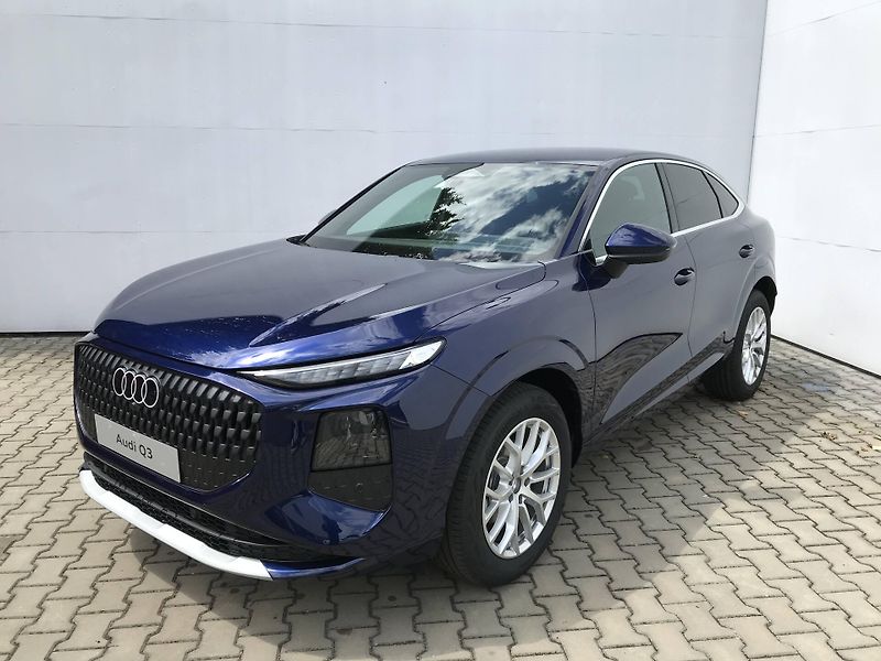 Audi Q3 7STT 1.5 TFSI - fotka 1 z 23