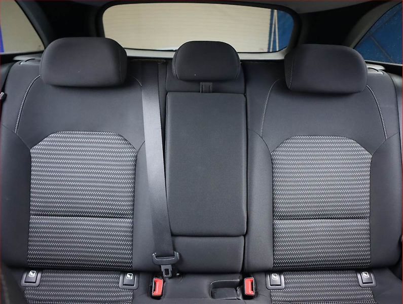 Kia Ceed (2021) 1.5 T-GDI, Automat, Serv.kniha - fotka 10 z 19