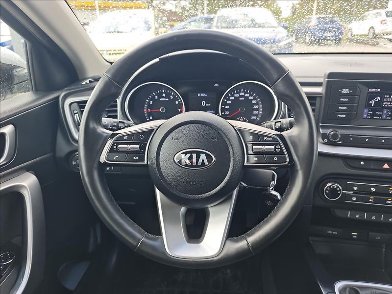 Kia Ceed 1,0 T-GDI  FRESH - fotka 17 z 22