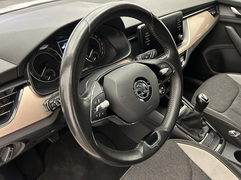 Škoda Scala 1.0 TGI Style - fotka 9 z 25
