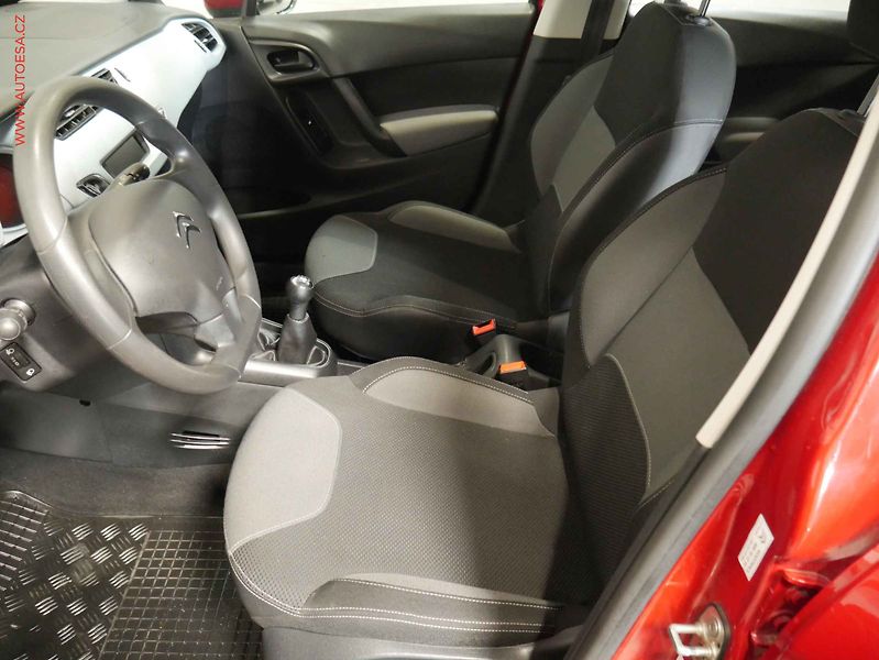 Citroën C3 (2014) 1.2PT, 2.maj,ČR, AC - fotka 9 z 14