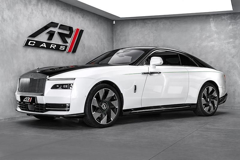 Rolls-Royce Spectre - fotka 1 z 29
